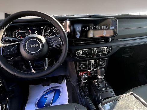 New 2025 Jeep Gladiator Mojave w/ Convenience Group image 5