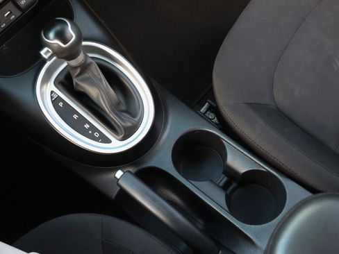 Used 2018 Kia Soul FWD image 35