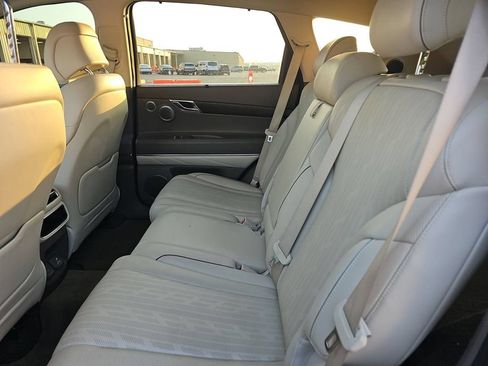 Used 2022 Genesis GV80 2.5T w/ Advanced Package 02 AWD/4WD image 8