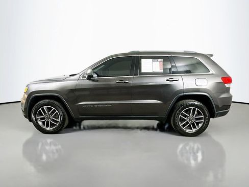 Used 2019 Jeep Grand Cherokee Laredo w/ Laredo X Package image 5