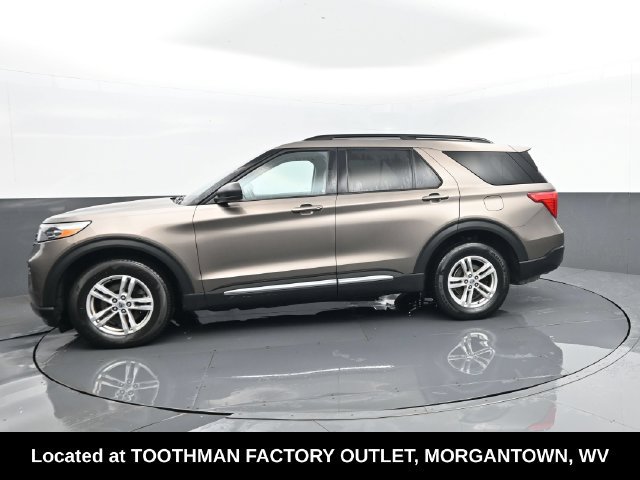 Used 2021 Ford Explorer XLT w/ Equipment Group 202A AWD/4WD image 5