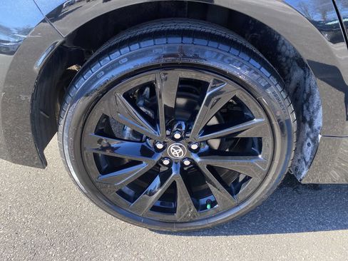 Used 2021 Toyota Corolla SE image 16