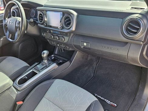 Used 2021 Toyota Tacoma TRD Sport image 14