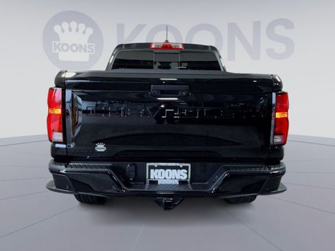 Used 2024 Chevrolet Colorado Z71 w/ LPO, Dark Essentials Package AWD/4WD image 5