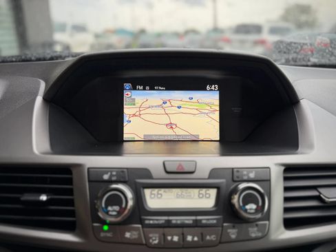 Used 2016 Honda Odyssey Touring image 12