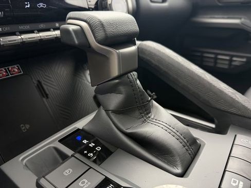 New 2026 Toyota Tacoma Limited AWD/4WD image 19