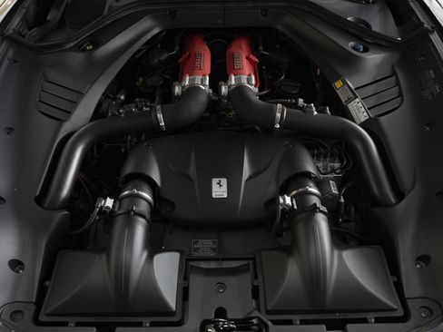 Used 2017 Ferrari California T image 64