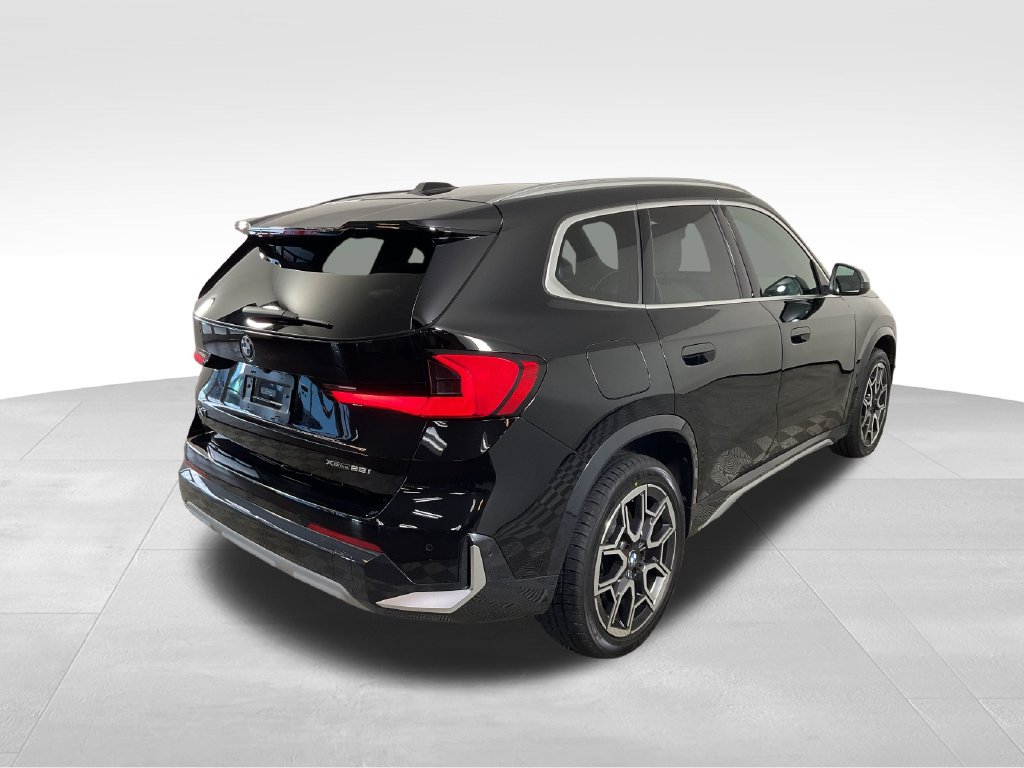 Used 2024 BMW X1 xDrive28i w/ Convenience Package AWD/4WD image 9
