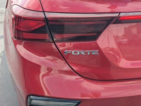 Used 2021 Kia Forte LXS FWD image 5