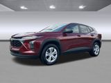 Used 2025 Chevrolet Trax LS image 3