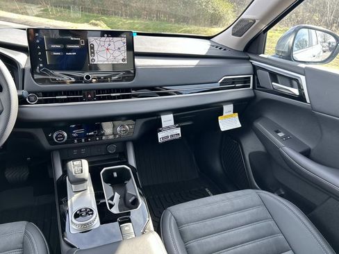 New 2026 Mitsubishi Outlander SE FWD image 17