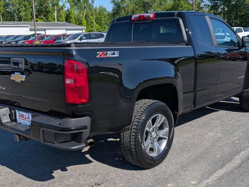 Used 2018 Chevrolet Colorado Z71 AWD/4WD image 7