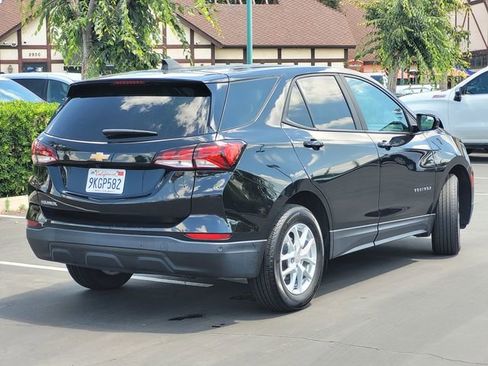 Used 2024 Chevrolet Equinox LS w/ LS Convenience Package FWD image 5