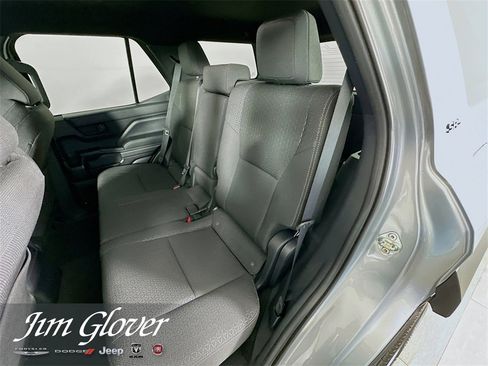 Used 2025 Toyota 4Runner SR5 image 17