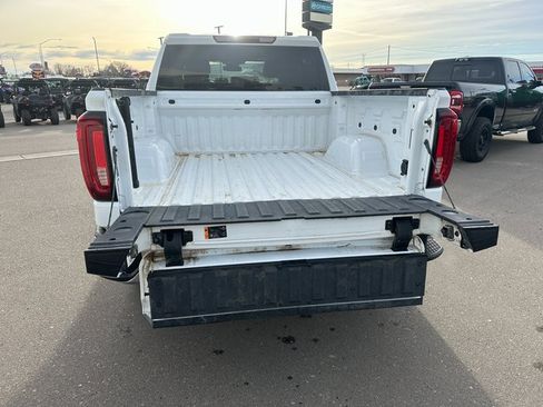 Used 2023 GMC Sierra 1500 SLT image 16