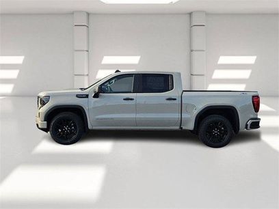 New 2026 GMC Sierra 1500 Pro w/ Graphite Edition
