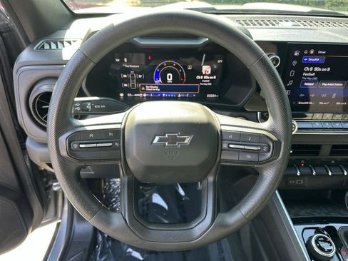 Used 2024 Chevrolet Colorado Trail Boss w/ Technology Package image 15