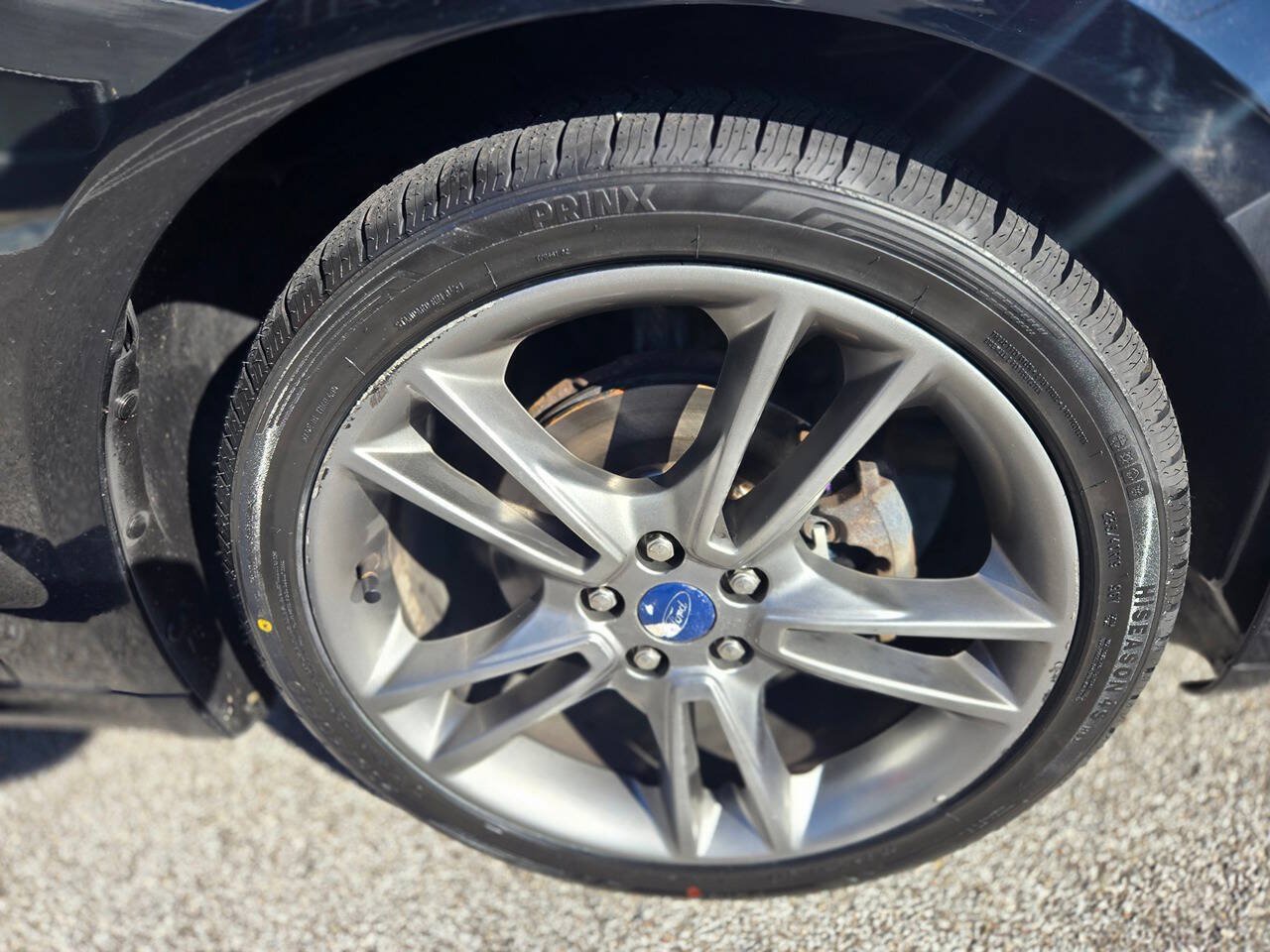 Used 2016 Ford Fusion Titanium FWD image 25