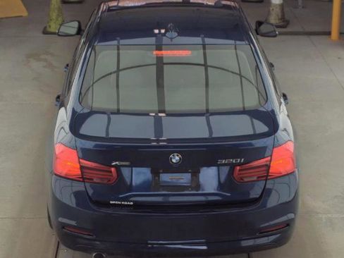 Used 2018 BMW 320i xDrive Sedan image 5