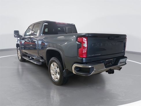 Used 2020 Chevrolet Silverado 2500 LTZ w/ LTZ Premium Package image 6