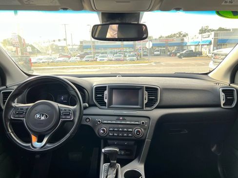 Used 2017 Kia Sportage EX FWD image 11