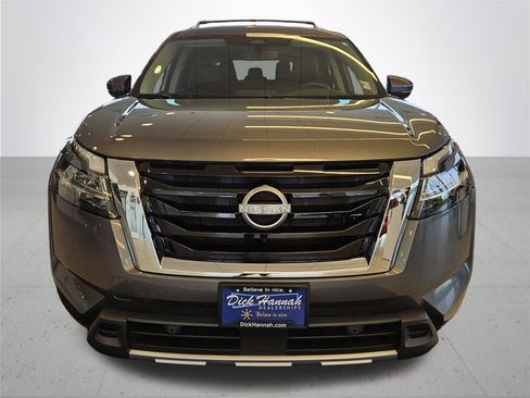 Certified 2023 Nissan Pathfinder SL image 3