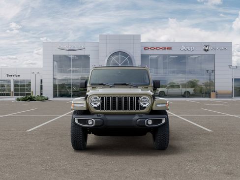 New 2026 Jeep Wrangler Unlimited Sahara AWD/4WD image 6