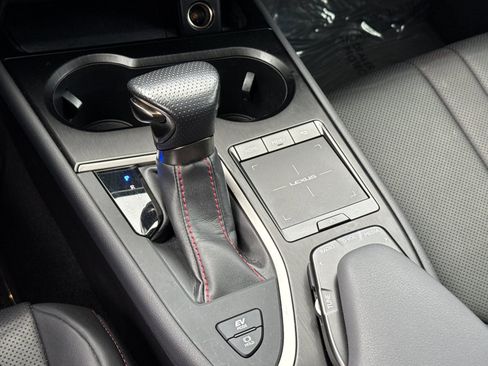 Used 2019 Lexus UX 250h image 21