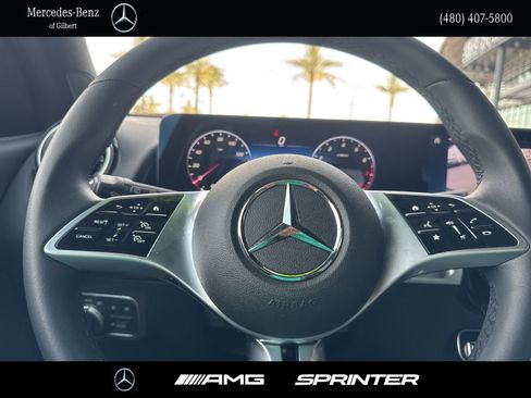 Used 2026 Mercedes-Benz GLB 250 image 26
