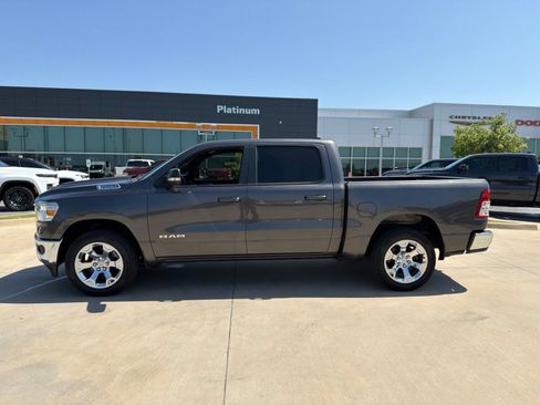 Used 2022 RAM 1500 Big Horn AWD/4WD image 2