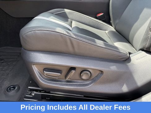 Used 2025 Toyota Camry SE w/ Convenience Package AWD/4WD image 26