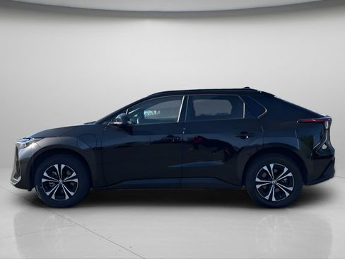 Used 2025 Toyota bZ4X AWD w/ Weather Package image 2