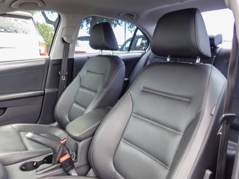 Used 2018 Volkswagen Jetta SE FWD image 23