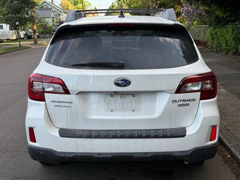 Used 2017 Subaru Outback 3.6R Limited image 5