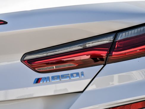 Used 2024 BMW M850i xDrive Convertible AWD/4WD image 19