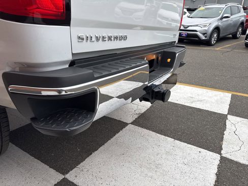 Used 2019 Chevrolet Silverado 2500 LT image 17