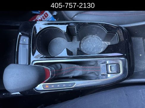 Used 2025 Chevrolet Trax RS w/ Driver Confidence Package FWD image 23