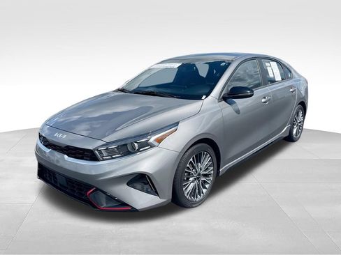 Used 2022 Kia Forte GT-Line w/ GT-Line Technology Package FWD image 4