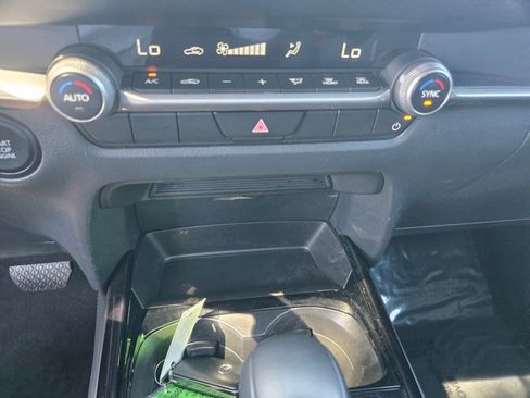 Used 2025 MAZDA CX-30 AWD 2.5 S w/ Select Sport Pkg image 17