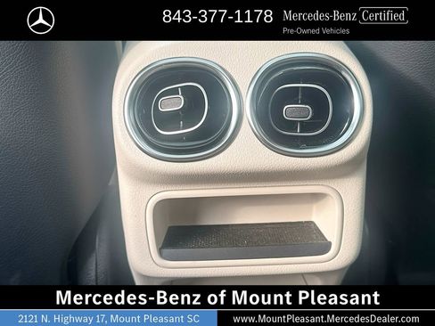 Used 2024 Mercedes-Benz GLC 300 image 27