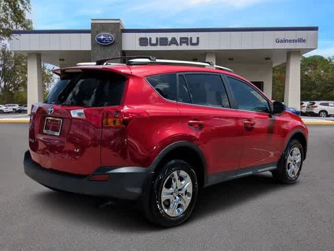 Used 2013 Toyota RAV4 LE image 6