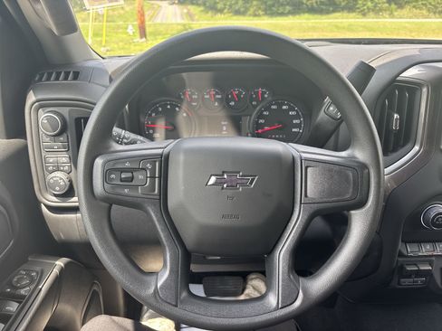 Used 2025 Chevrolet Silverado 2500 Custom w/ Custom Value Package AWD/4WD image 17