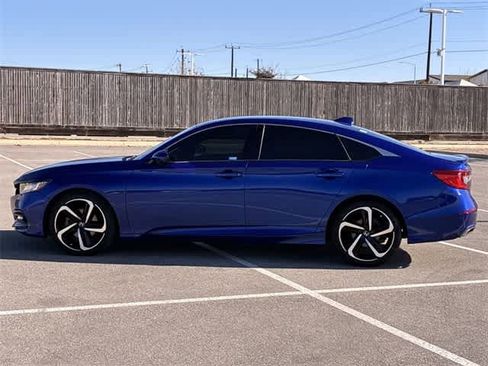 Used 2019 Honda Accord Sport image 3