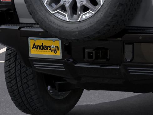New 2025 GMC Hummer EV 2X image 14