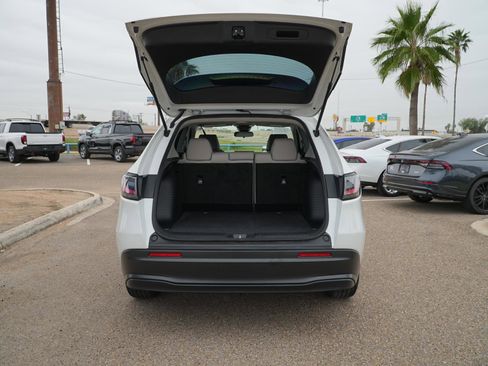 Used 2025 Honda HR-V LX image 7