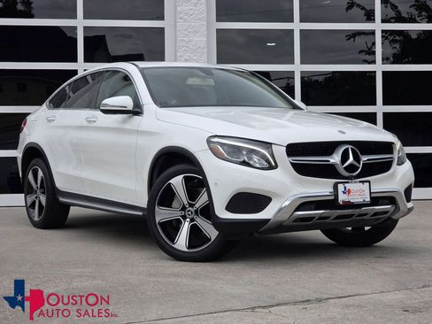 Used 2019 Mercedes-Benz GLC 300 4MATIC Coupe image 1