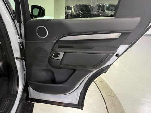 Used 2023 Land Rover Discovery S R-Dynamic AWD/4WD image 48