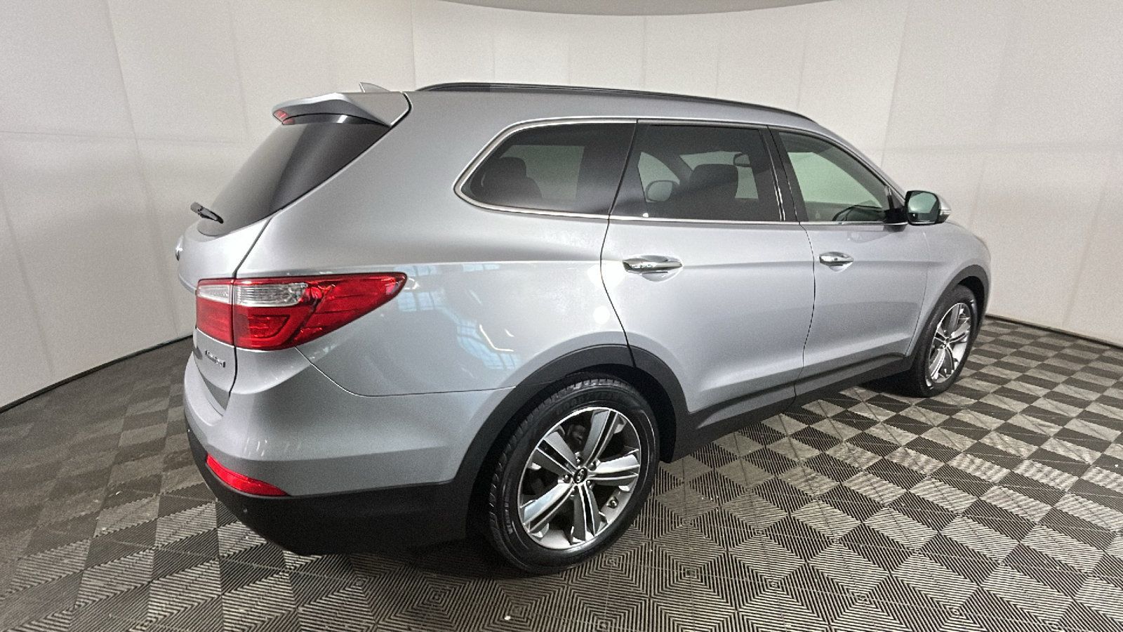 Used 2014 Hyundai Santa Fe Limited FWD image 3