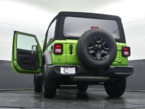 Used 2025 Jeep Wrangler Sport AWD/4WD image 57