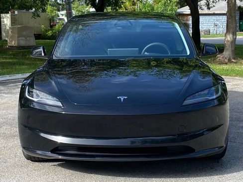 Used 2024 Tesla Model 3 Long Range RWD image 3